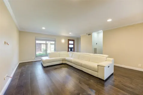 6337 Briar Rose Drive 145 Houston TX 77057