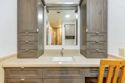 6337 Briar Rose Drive 145 Houston TX 77057