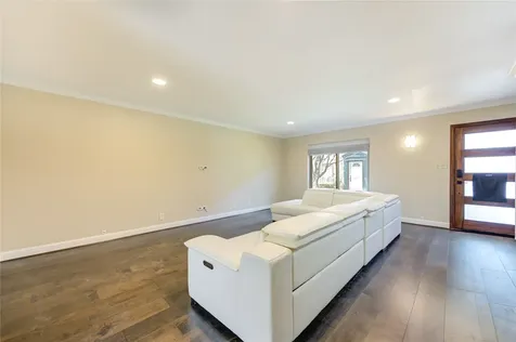 6337 Briar Rose Drive 145 Houston TX 77057