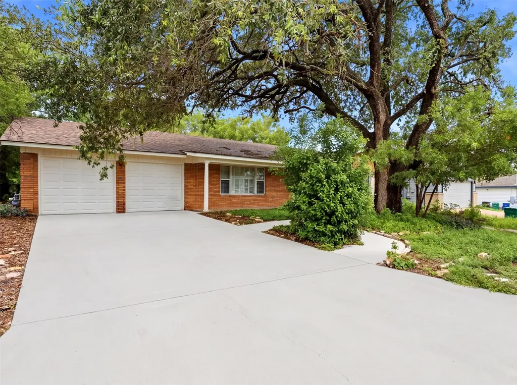 2735 Waleetka Street San Antonio TX 78210