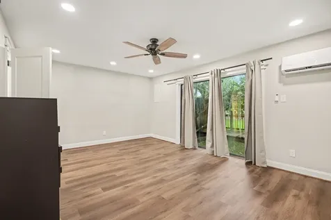 18242 Lakeside Lane Houston TX 77058