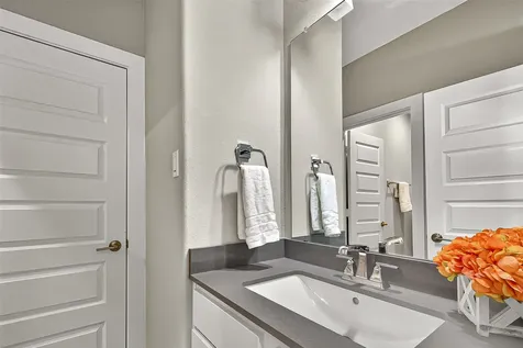 205 Lakehouse Landing Drive Katy TX 77493