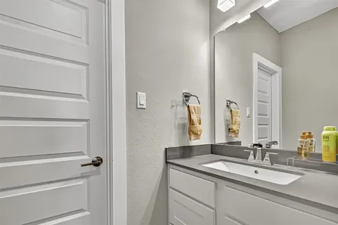 205 Lakehouse Landing Drive Katy TX 77493