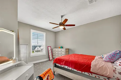 205 Lakehouse Landing Drive Katy TX 77493