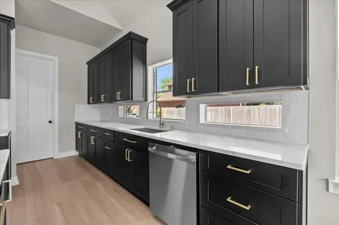1806 Winter Knoll Way Houston TX 77062