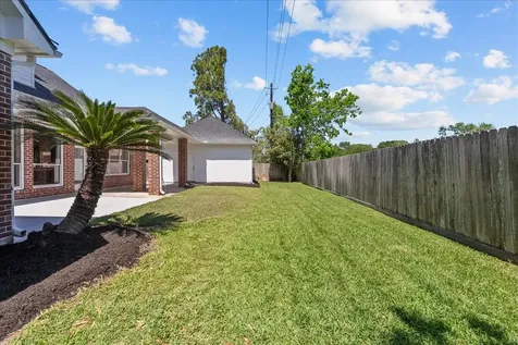 1806 Winter Knoll Way Houston TX 77062