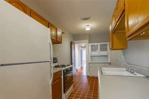 806 Winbern Street 2 Houston TX 77002