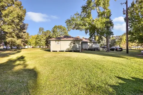 97 County Road 2268 Cleveland TX 77327