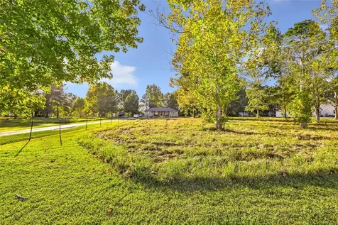 97 County Road 2268 Cleveland TX 77327