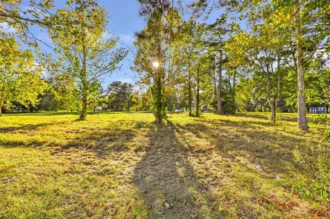 97 County Road 2268 Cleveland TX 77327