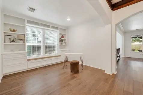 66 S Longsford Circle The Woodlands TX 77382