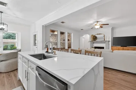 66 S Longsford Circle The Woodlands TX 77382