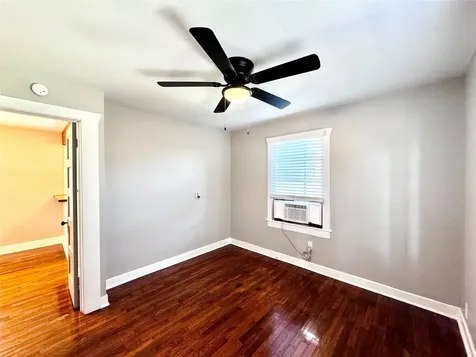 1018 Dunbar Street Houston TX 77009