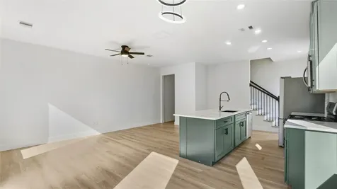 1315 Knight Street 1 Houston TX 77022