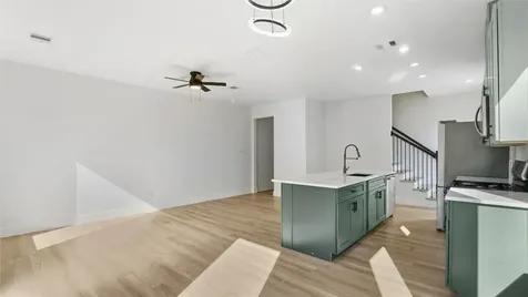 1315 Knight Street 1 Houston TX 77022