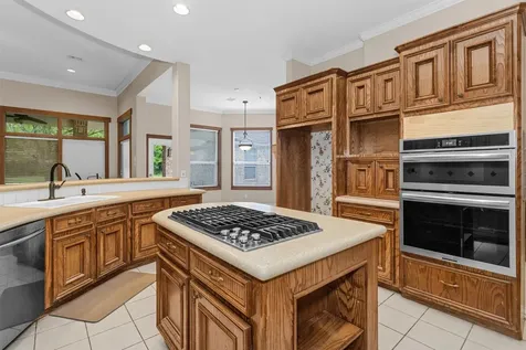 2211 Blue Lake Drive Magnolia TX 77354