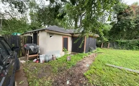 305 W End Street Terrell TX 75160