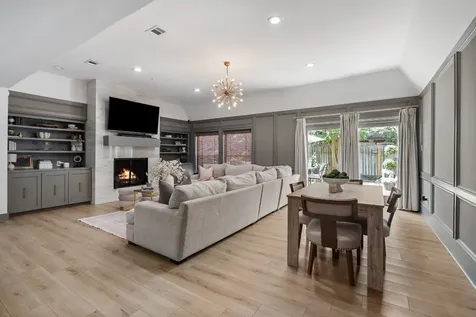 40 Wellington Court Sugar Land TX 77478