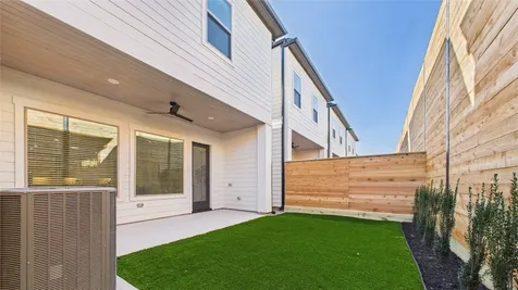 5410A Nolda Street Houston TX 77007