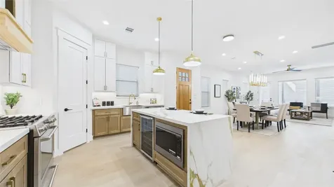 5410A Nolda Street Houston TX 77007