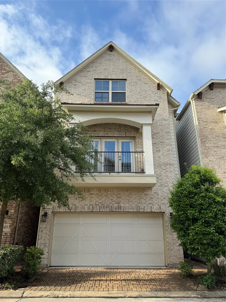 8415 Water Oak Pass Drive Houston TX 77055