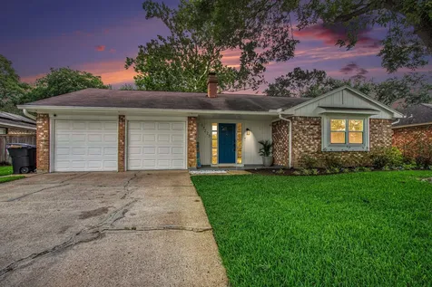 17223 Fife Lane Webster TX 77598