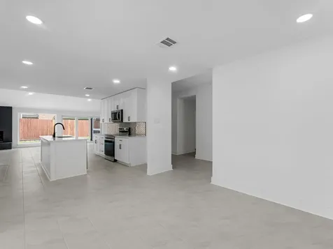 2231 Round Lake Drive Houston TX 77077