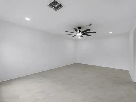 2231 Round Lake Drive Houston TX 77077