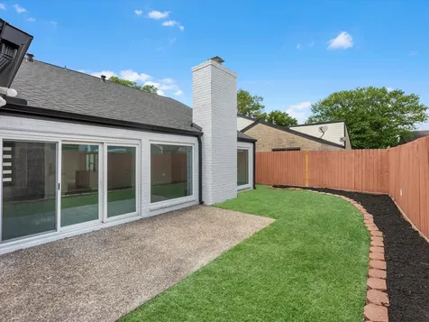 2231 Round Lake Drive Houston TX 77077