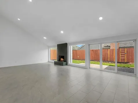 2231 Round Lake Drive Houston TX 77077