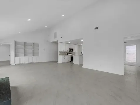 2231 Round Lake Drive Houston TX 77077