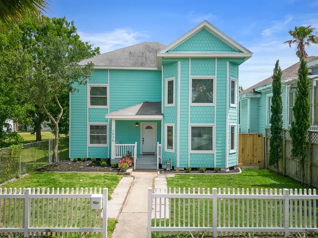 3525 Avenue 0 Galveston TX 77550