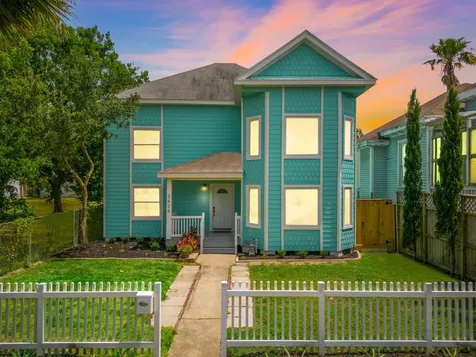 3525 Avenue 0 Galveston TX 77550