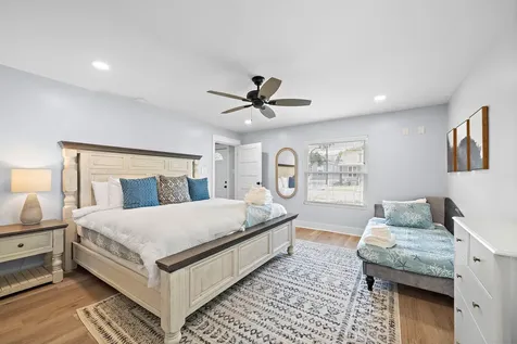 3525 Avenue 0 Galveston TX 77550