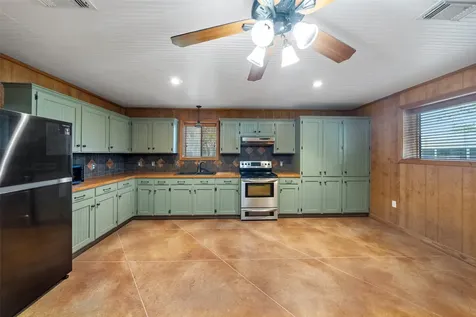 2923 Krenek Road Crosby TX 77532