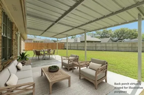 305 Freeman Boulevard West Columbia TX 77486