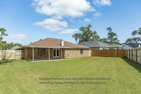 305 Freeman Boulevard West Columbia TX 77486