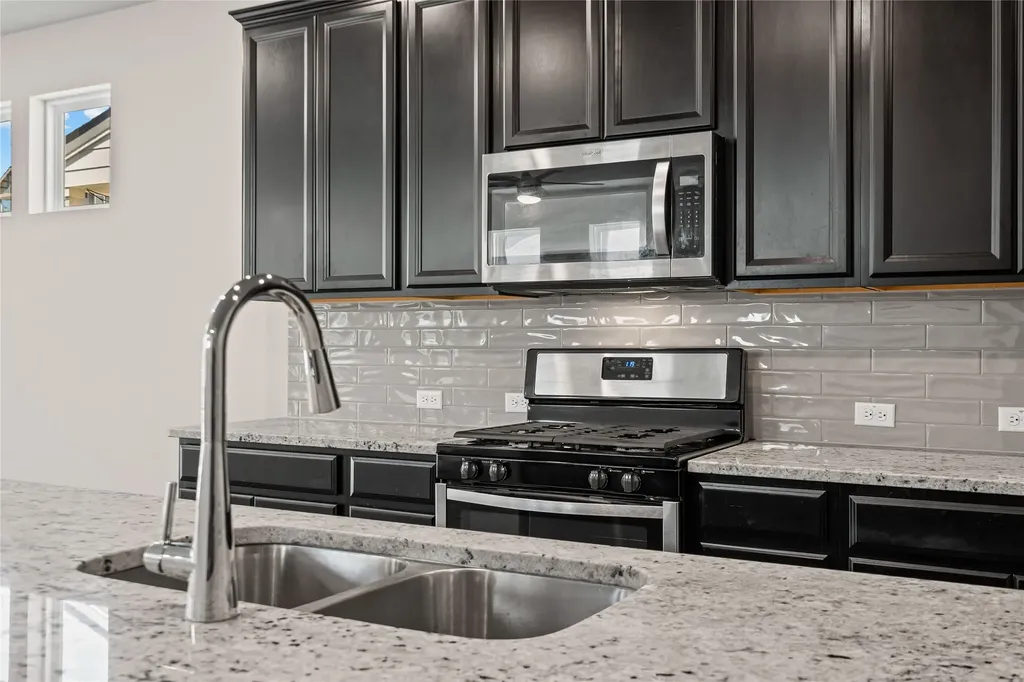 7103 Silver Star Lane 60 Austin TX 78744