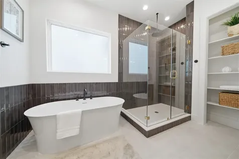 827 W 16th Street A Houston TX 77008