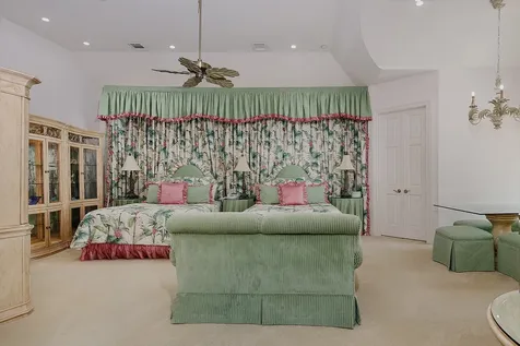 88 W Grand Regency Circle The Woodlands TX 77382