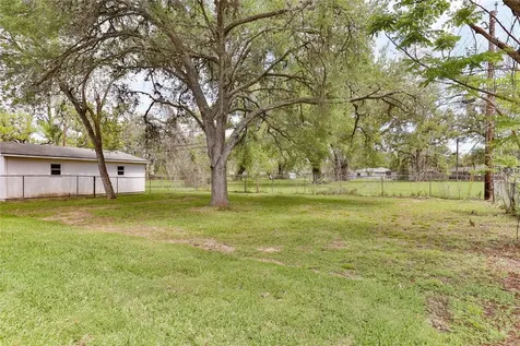 223 Laurel Street Lake Jackson TX 77566