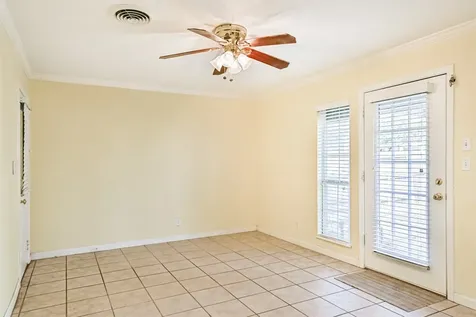 7010 Yucca Drive Galveston TX 77551