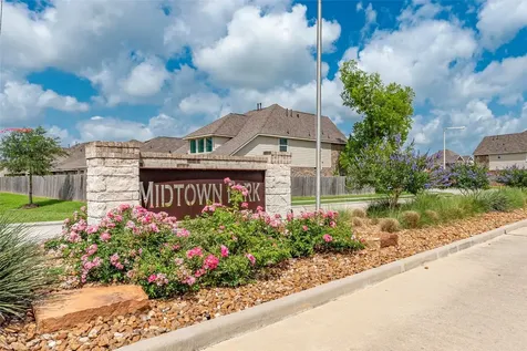 1851 Belle Place Alvin TX 77511