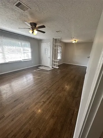 5847 Belcrest Street Houston TX 77033