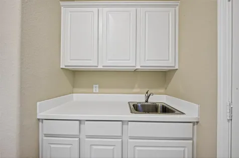 6826 Sorrelwood Lane Sugar Land TX 77479
