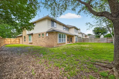 6826 Sorrelwood Lane Sugar Land TX 77479