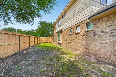 6826 Sorrelwood Lane Sugar Land TX 77479