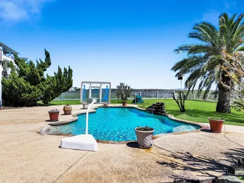 3626 Biscayne Beach Road Port Bolivar TX 77650