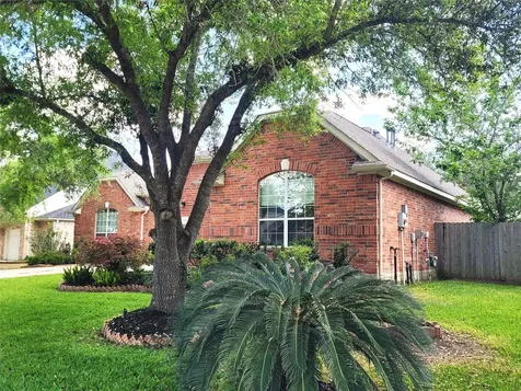 13804 Rose Bay Court Pearland TX 77584