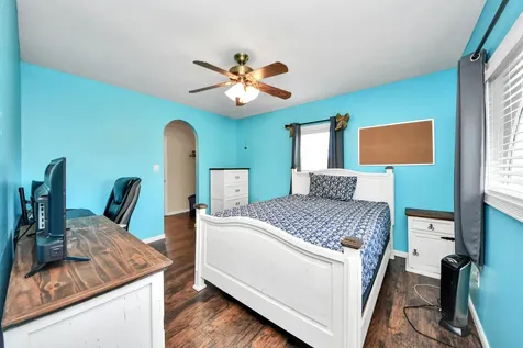 5420 August Street Alvin TX 77511